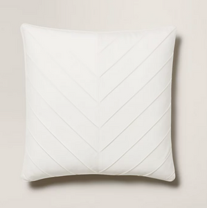 Decorative cushion by Ralph Lauren Home, from the Aurinda collection 