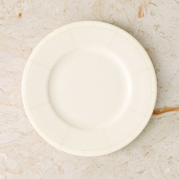 Ralph Lauren Home bread and butter plate, from the Vivienne collection