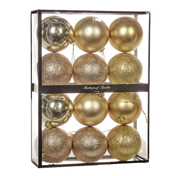 Set of Christmas baubles gold