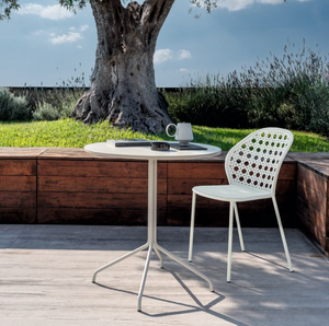 Brise 33 table by Gervasoni 1882