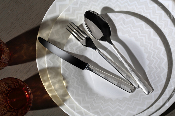 Set of six Missoni Home espresso spoons from the ZigZag collection