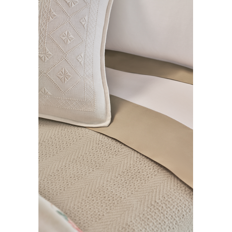 Ralph Lauren Home bedspread, from the Elisabetta collection