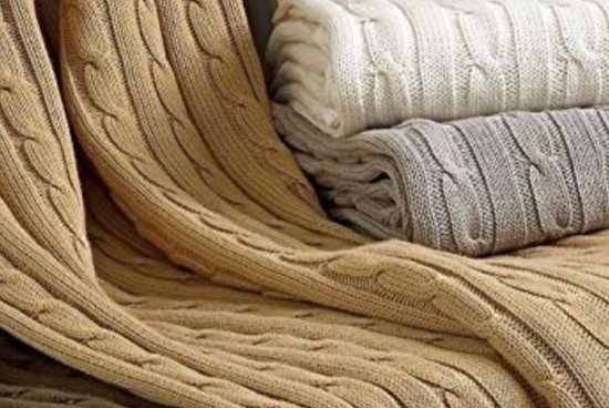 Koc kaszmirowy Ralph Lauren Home, z kolekcji Cable (Burnished Chamois)