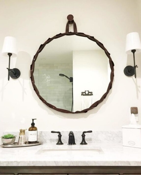 Thomas O'Brien Bryant wall lamp