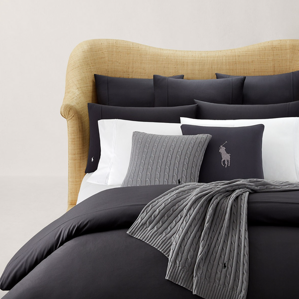 Poszewka na poduszkę firmy Ralph Lauren Home, z kolekcji Player (Charcoal)