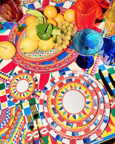 Set of two Dolce&Gabbana dinner plates, Carretto Siciliano