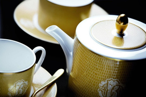 Zestaw sześciu filiżanek do herbaty Roberto Cavalli Home, z kolekcji Lizzard (Gold)