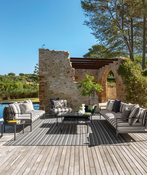 Nalu coffee table by Talenti