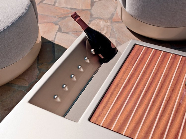 Longhi Roadster Garden Table