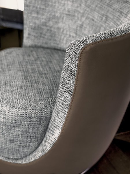 Longhi Laurent Armchair