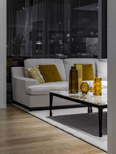 Galimberti Nino Yang table