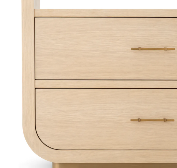 Quinton regal by Eichholtz