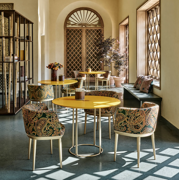 Lagoon table by Etro Home