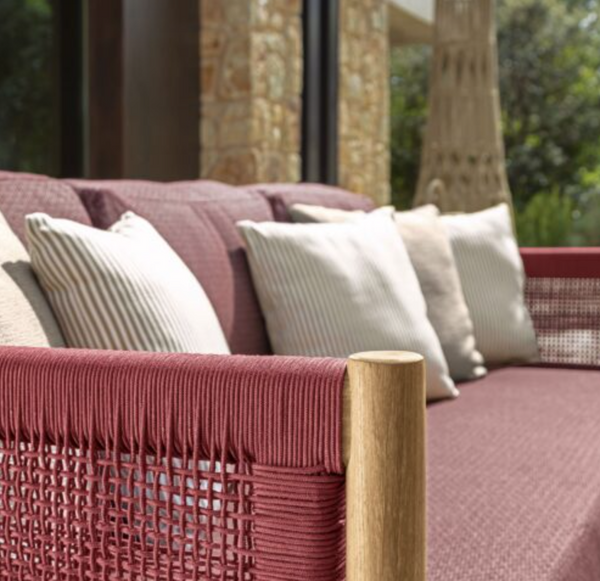 Dolcevita armchair by Talenti