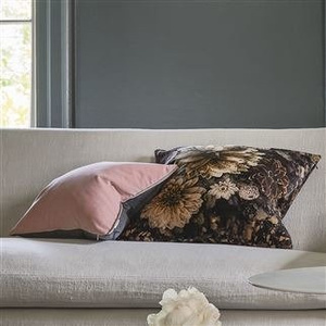 Poduszka dekoracyjna Designers Guild Dahlia Noir Slate 