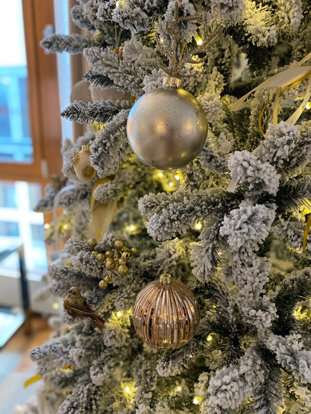 Deluxe Christmas Tree 240 cm - LED 700