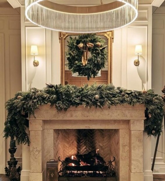 Kinkiet Bryant projektu Thomas O'Brien marki Visual Comfort