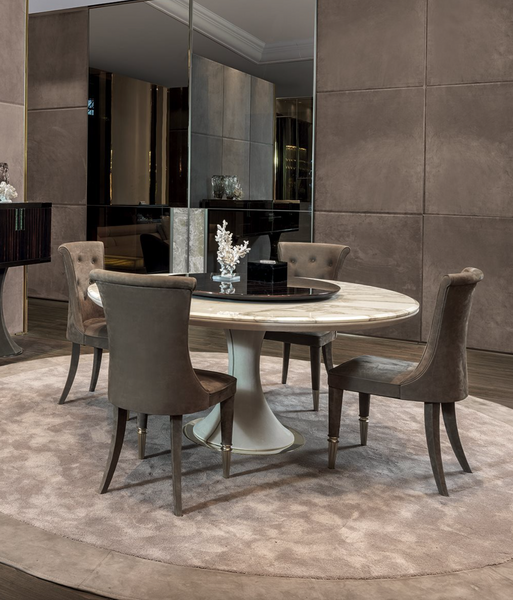 Elegant David table by Longhi