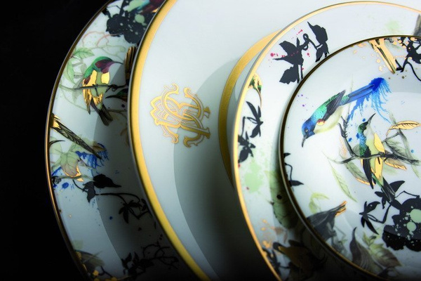 Set of six Roberto Cavalli Home tea cups, from the Garden's Birds collection