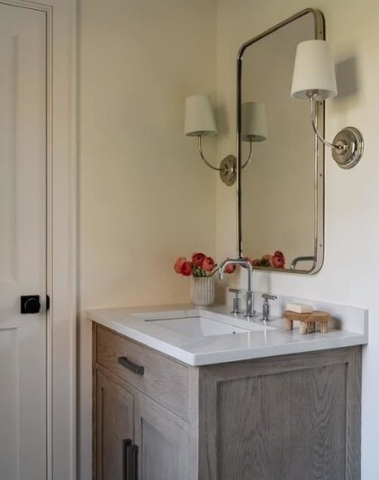 Thomas O'Brien Vendome wall lamp