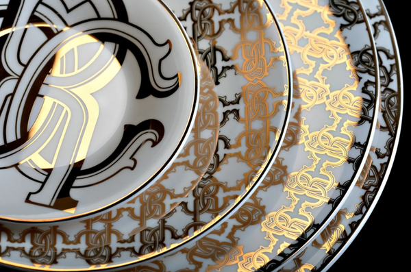 Zestaw sześciu miseczek do zupy Roberto Cavalli Home, z kolekcji Monogram Gold