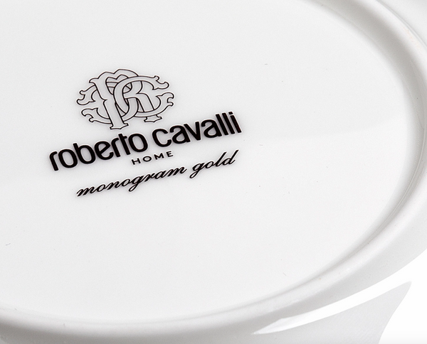 Zestaw sześciu filiżanek do herbaty Roberto Cavalli, z kolekcji Monogram Gold