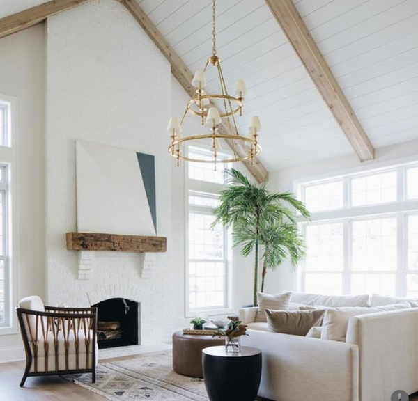 Chandelier E.F Chapman Classic Ring