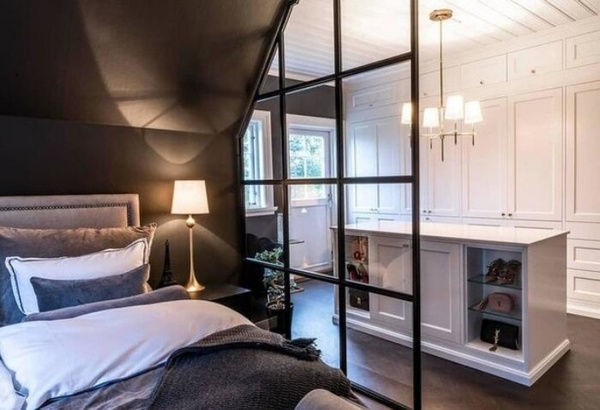 Thomas O'Brien Bryant Small Chandelier by Visual Comfort