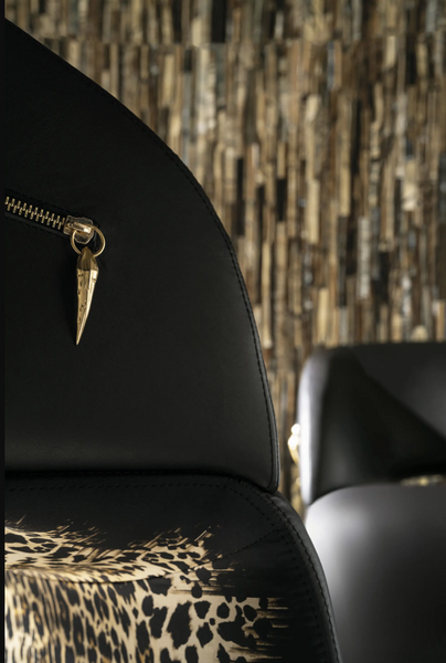 Fotel Wild marki Roberto Cavalli Home Interiors