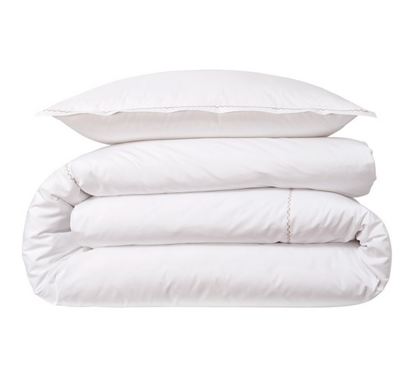 Yves Delorme duvet cover, from the Alienor (Malt) collection