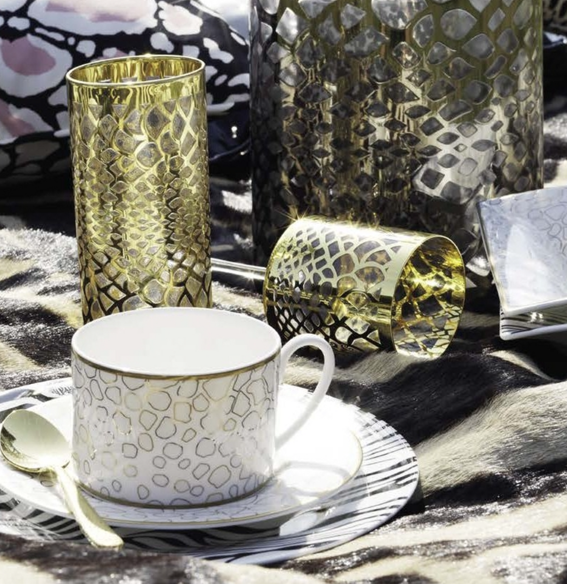Roberto Cavalli Home tea cup, from the Giraffa collection
