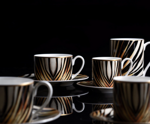 Zestaw dwóch filiżanek do herbaty marki Roberto Cavalli Home, z kolekcji Ray of Gold
