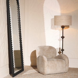 Lucente floor lamp from Eichholtz 