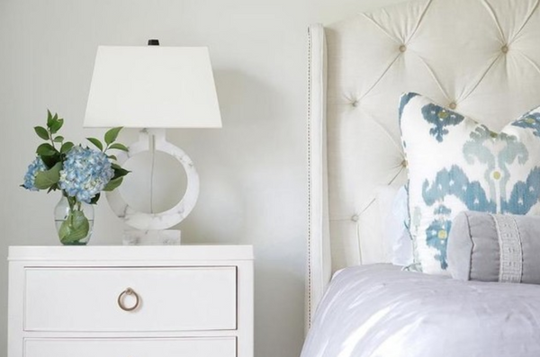 The E.F. Chapman Ring table lamp