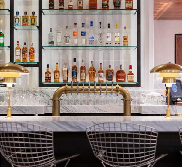 Thomas O'Brien Whitman Table Lamp