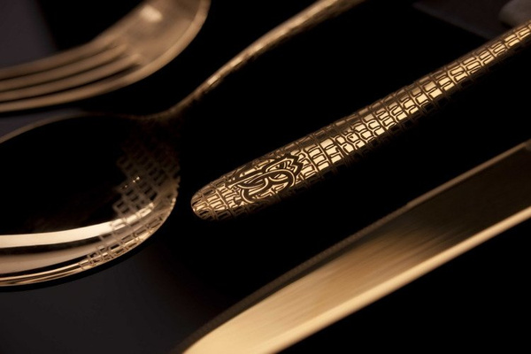 Set of six Roberto Cavalli Home espresso spoons, from the Lizzard (Gold) collection