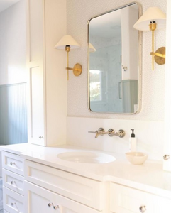 Kinkiet Hackney projektu J. Randall Powers marki Visual Comfort