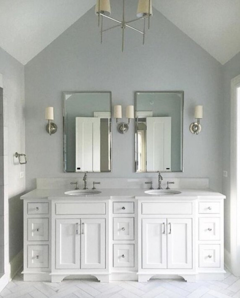 Thomas O'Brien Bryant Small Chandelier