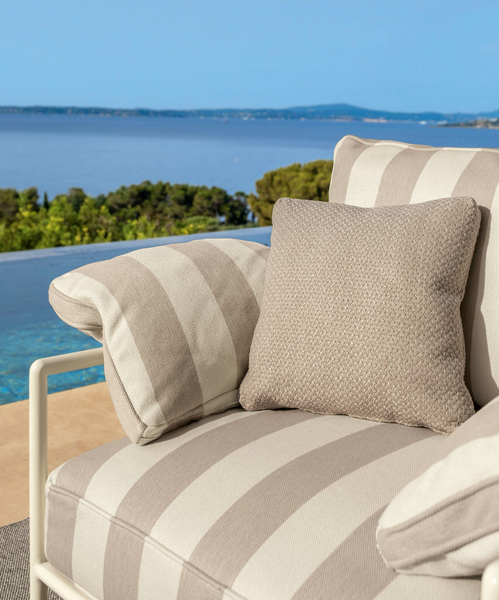 Capri two-seater sofa by Talenti