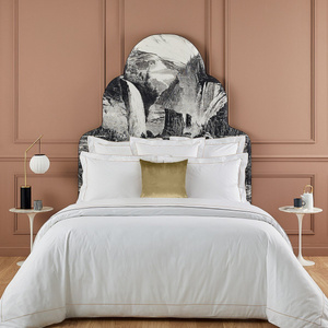 Yves Delorme bedding set, from the Flandres (Pierre) collection