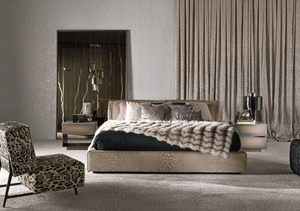 Sahara standing mirror by Roberto Cavalli Home Interiors 