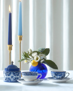The Dolce&Gabbana cup and cappuccino saucer from the Blu Mediterraneo collection