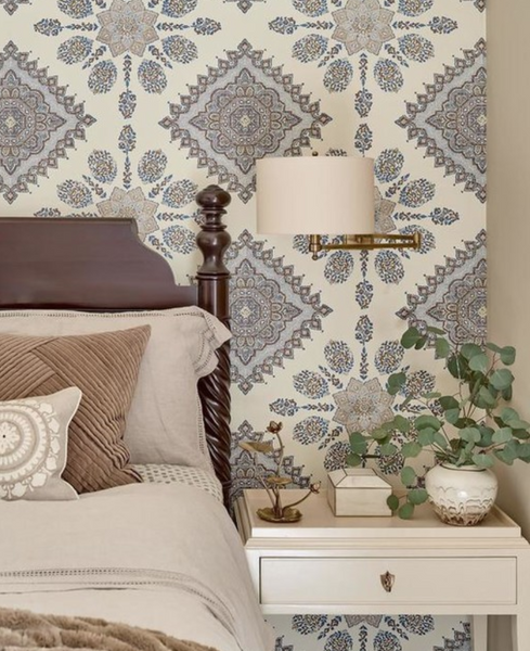 Thomas O'Brien Hudson Swing wall lamp