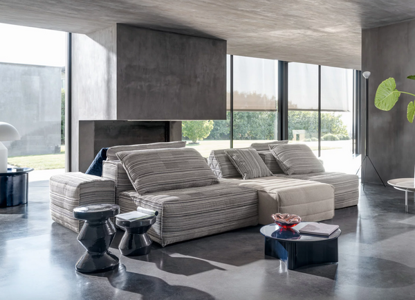 Guna 12 coffee table by Gervasoni 1882