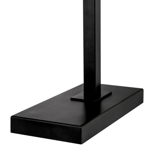 Cambell table lamp by Eichholtz