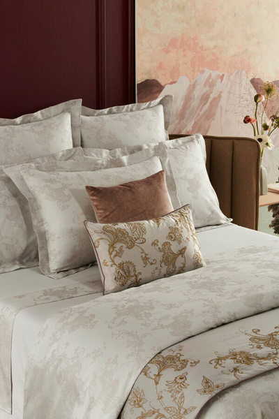 Yves Delorme decorative pillow, from the Soierie collection