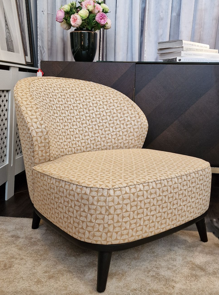 Dhora armchair by Casamilano