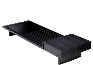 Stolik The Crest marki Eichholtz 