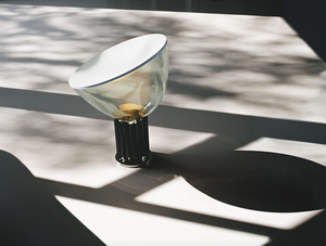 Lampa stołowa Taccia Small marki Flos