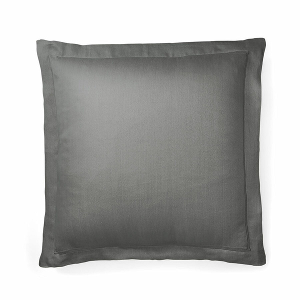 Ralph Lauren Home pillowcase, from the Penthouse collection (GECharc)